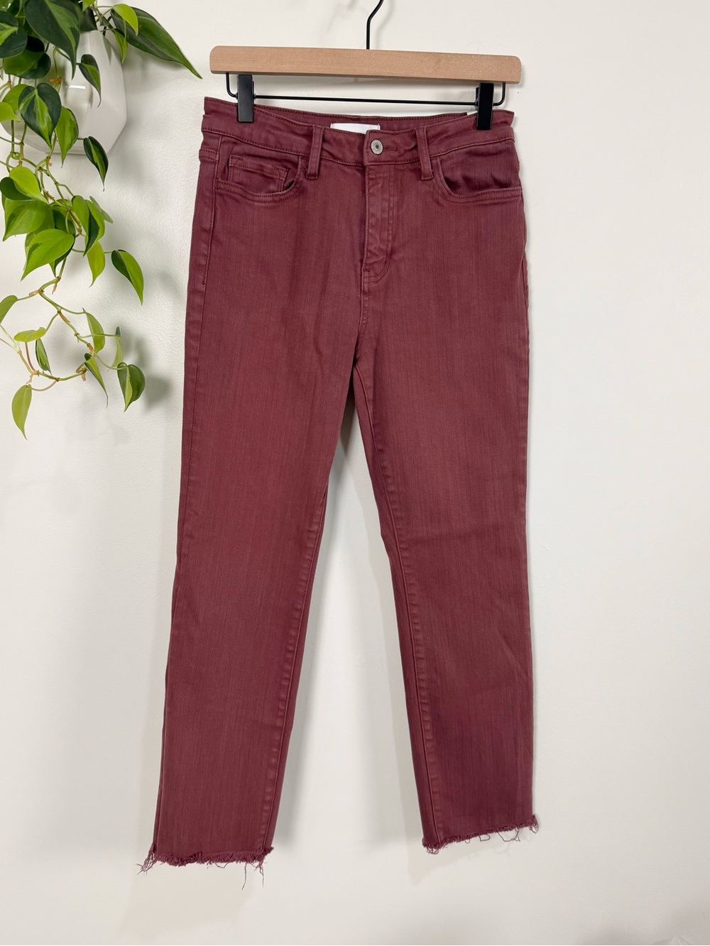 Vervet Slim Straight Ankle Jean Burgundy Raw Hem Size 28 Stretch High Rise Wine